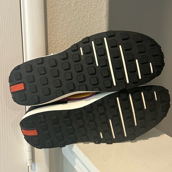 Men’s Size 7.5 Nike Waffle One Active Fuchsia Pink Yellow Black Shoes DA7995-600 - Picture 8 of 9